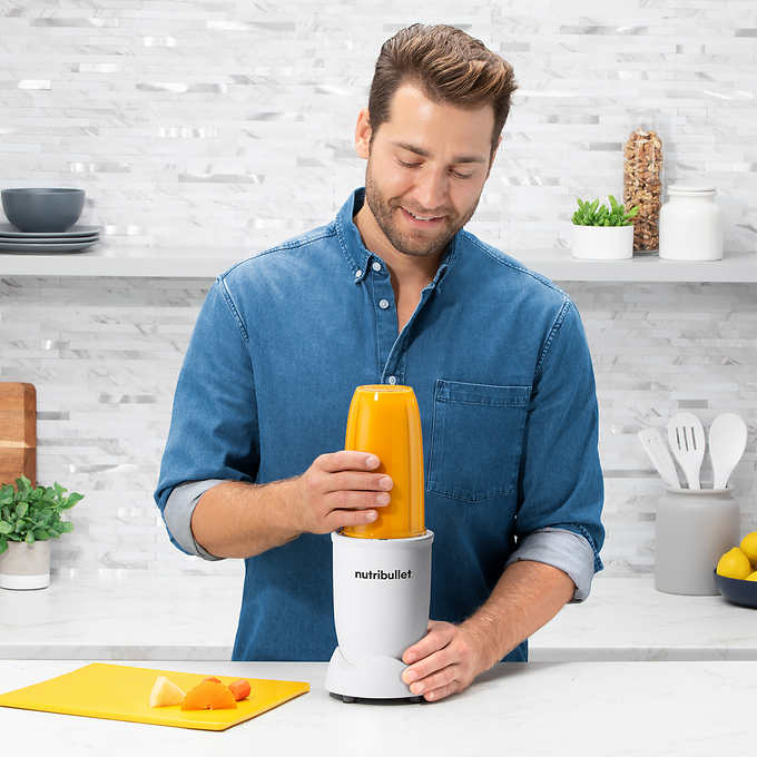 NutriBullet PRO 900W Nutrient Extractor Blender